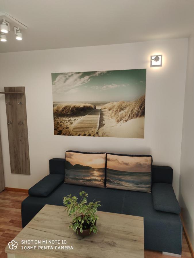 Pokoje Goscinne Pod Kasztanami Łeba Exterior foto